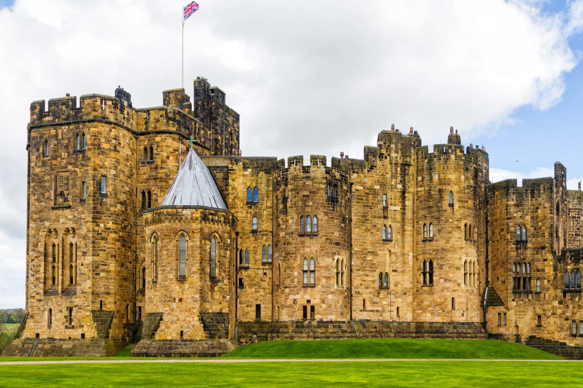 From Diagon Alley to Glenfinnan: Discover the Top Harry Potter Filming Locations
